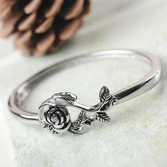 New Women’s 925 Silver Flower Leaves Ring - Picture 5 of 6